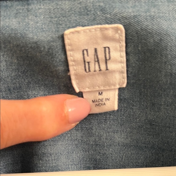 GAP Denim Blue Ruffle Sleeve Blouse - Picture 2 of 3